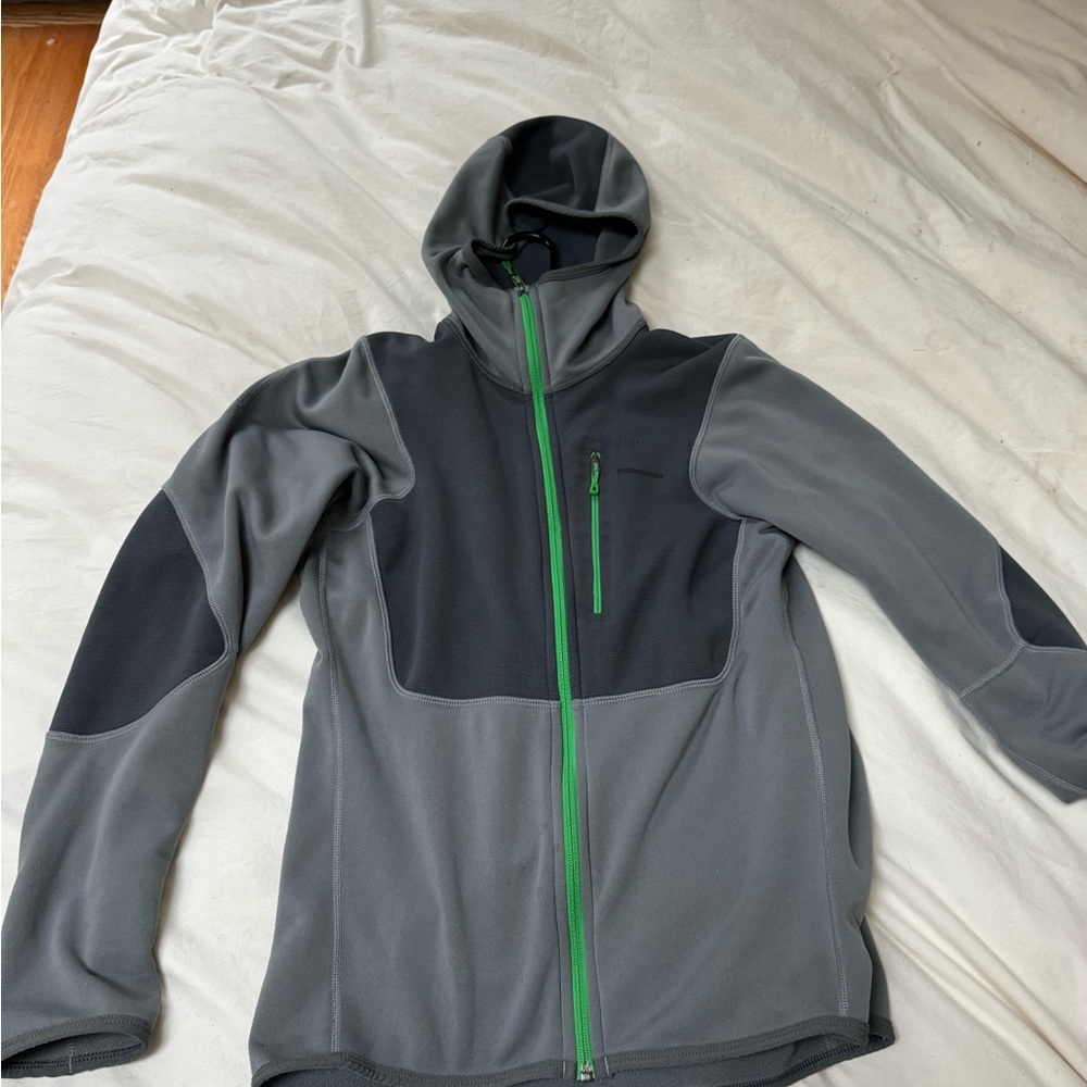 Patagonia R2 jacket (old model) - Medium